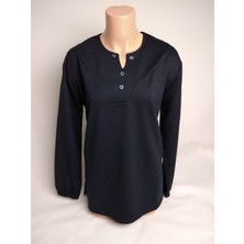 Yaşar Triko Kadın Lacivert Armut Yaka Dört Düğmeli Uzun Kollu Bilek Lastikli Yırtmaçlı Iki Iplik Bluz