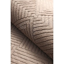 Diji Dekor Halı  Kahverengi Pramit Desenli Kaymaz Oval Kesme Yolluk Kilim Salon Halısı Modelleri