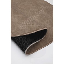 Diji Dekor Halı  Kahverengi Pramit Desenli Kaymaz Oval Kesme Yolluk Kilim Salon Halısı Modelleri