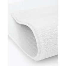 Diji Dekor Peluş Halı Beyaz Düz Desenli Yıkanabilir Post Yolluk Kilim