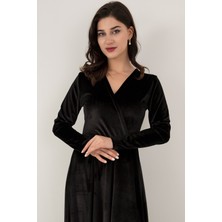Kruvaze Yaka Önü Yırtmaçlı Kadife Elbise AP-079