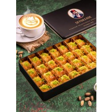 Seydazade Özel Teneke Kutuda Hediyelik Fıstıklı Baklava (1.2 kg)