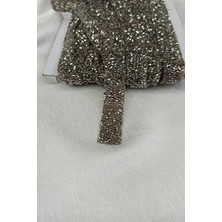 Bej Gri Ütü İle Yapışan Şerit