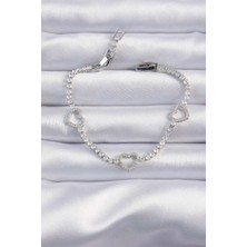 Callerrons Accessories Kalp Figürlü Su Yolu Tasarımlı Gümüş Renk Zirkon Taşlı Kadın Bileklik - XD-BB6319-ST