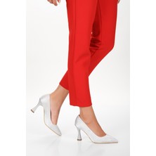 Kadın Stiletto Saten Malzemeli Taşlı (7 cm Topuklu) Ayakkabı