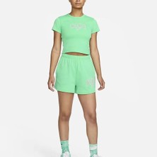 Nike Sportswear Graphic Short-Sleeve Kadın Yeşil Tişört FQ7165-363