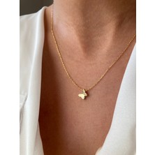 Petite Minimalist Kelebek Kolye