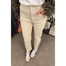 Taş Rengi Boyfit Kesik Paça Jean