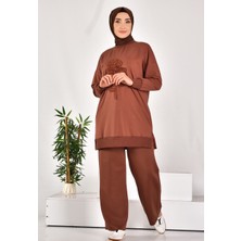 10584 Puane Iki Iplik Kumaş Incili ve Nakışlı Sweatshirt