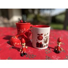 Clicksy Yılbaşı Ağacı ve Noel Süslemeleri Desenli Seramik Kupa (200-299 Ml) – Kalp Kulplu