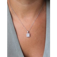 Neva Jewelry Baget Taşlı Kare Kolye