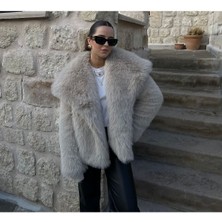 Sinem Kıvanç Co Taş Rengi Kadın Premium Kürk Uzun Kol Desenli Içi Astarlı Rahat Fit Özellikli