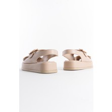 Capone Outfitters Denice Dolgu Topuklu Çift Bantlı Tokalı Kadın Sandalet