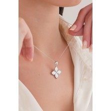 TMT Silver Gümüş Yonca Lazer Kalem Işlemeli Kolye