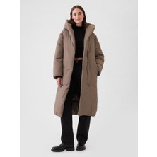 Gap Kadın Kahverengi PrimaLoft® Big Puff Şişme Uzun Mont