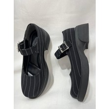 Best Shoes Kadın Siyah Çizgili Kemer Detaylı Günlük Laofer Ayakkabı