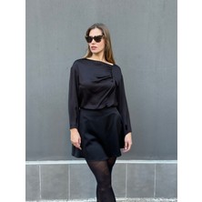 Zincir Detaylı Asimetrik Bluz