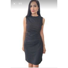 Duygu Dilsiz Kadın Siyah Lycralı Büzgü Detay Arkadan Femuarlı Elbise