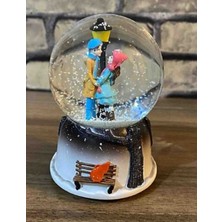 Kar Küresi Büyük Boy Sokak Lambası Altında Sevgililer Kar Küresi, Işıklı, Müzikli