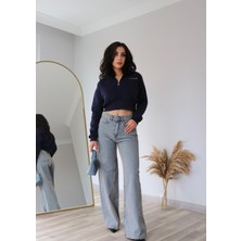 Kadın Overthink Nakışlı Mavi Crop Sweatshirt