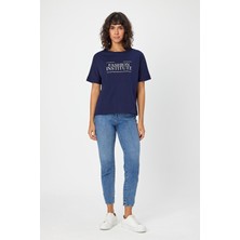 Alexander Gardi Bisiklet Yaka Baskılı Yırtmaçlı T-Shirt (B24-00212)