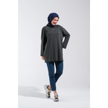2255_REGLAN Kollu Minimal Baskılı Basic Oversize Rahat Kalıp Tesettür Tunik
