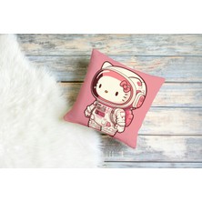 Hello Kity Astronot Desenli Kare Yastık Kılıfı