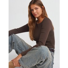 31401 Büzgülü Kayık Yaka Top-Koyu Kahve