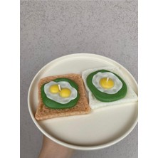 Loş Dükkan Ekmek Dilimi Temalı  Avokado ve Yumurtalı Gerçekçi Sağlıklı Diyet Mum