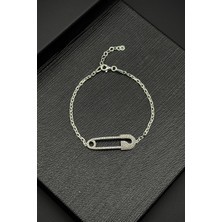 Frnch 925 Ayar Gümüş Çengelli Iğne Model Beyaz Zirkon Taşlı Erkek Bileklik FRJ12185-3185-B