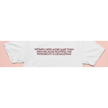 Bumeta Women Need More Sleep Than Men Kırmızı Unisex Tişört T-Shirt