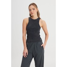 Slim Fit Dar Kesim Bisiklet Yaka Siyah Bluz