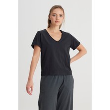 Regular Fit Normal Kesim V Yaka %100 Pamuk Siyah Tişört