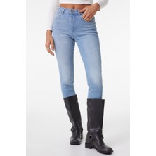Wrangler Skinny Fit Dar Kesim Yüksek Bel Esnek Jean Kot Pantolon