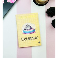 Attach Herkesin Hayatına Kimse Karışamaz Tasarım Lastikli Çizgisiz Defter