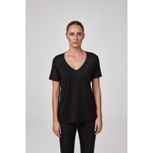 Relactive Kadın Kısa Kollu Derin V Yaka T-Shirt Bluz