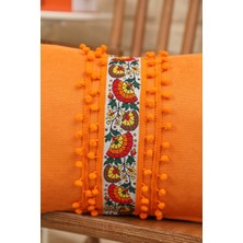 Aisha's Design Çiçek Motifli ve Ponpon Detaylı Dekoratif Kırlent KILIFI,K-399