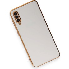 Newface Samsung Galaxy A70 Kılıf Volet Silikon - Beyaz 13