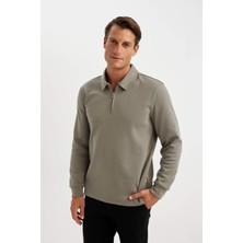 DeFacto Regular Fit Polo Yaka Yarım Fermuarlı Basic Düz Sweatshirt D2279AX24AU