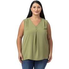 Disentis Modest Büyük Beden Kaplama Düğme Detaylı Kolsuz V Yaka Çağla Yeşili Bluz