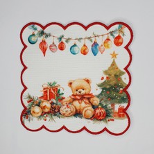 Deco Yılbaşı Konsept Teddy Ayıcık Desenli Etrafı Kırmızı Nakışlı Kokteyl Peçetesi