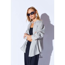 Edition Gri Modal Soft Dokulu Yumuşak Gizli Pat Detaylı Oversize Kadın Gömlek - 8262
