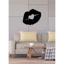 Artroya - Kiss Me ! Metal  Tablo, Duvar Dekoru - Sevgi, Sevgili, Aşk Temalı Hediyelik Tablo - 55 x 48 - cm -Siyah - Doğum Günü - Sevgililer Günü - Anneler Günü -LOVE-092