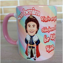 Mugs And Love Prens, Sen Benim Kimin En Yakın Arkadaşı Olduğumu Biliyormusun Tasarım Pembe Porselen Kupa