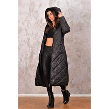 Markano Siyah Kapüşonlu Baklava Desen Uzun Şişme Kaban