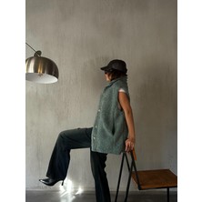 Minaaise Kadın Mint Yeşili Gizli Çıtçıt Detaylı Astarlı Peluş Yelek 28267