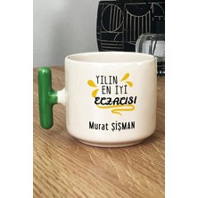 Hedizu Kişiye Özel Yılın En Iyi Eczacısı Kupa Bardak T Kulplu Yeşil Tıp Bayramı Hediyesi