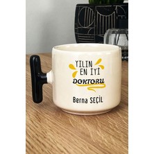 Hedizu Kişiye Özel Yılın En Iyi Doktoru Kupa Bardak T Kulplu Siyah Tıp Bayramı Hediyesi