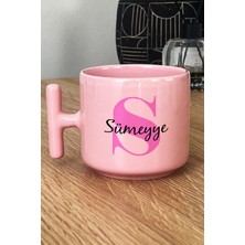 Hedizu Kişiye Özel Baş Harf ve Isim Yazılı Pastel T Kulplu Kupa Bardak Pembe Doğum Günü Hediyesi