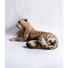 Alin Sanat Evi Yatan Leopar Heykeli - Polyester